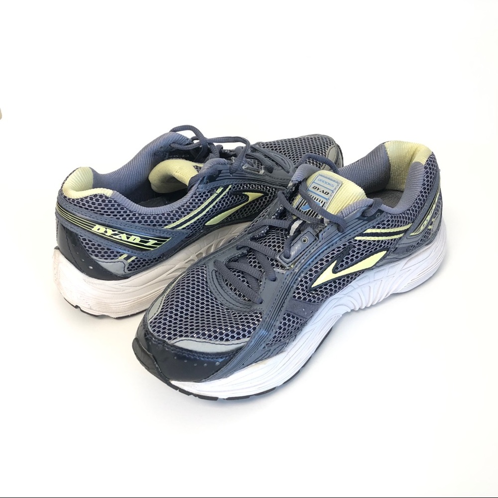 Brooks woman’s dyad 7 Sz 10 medium B running shoes